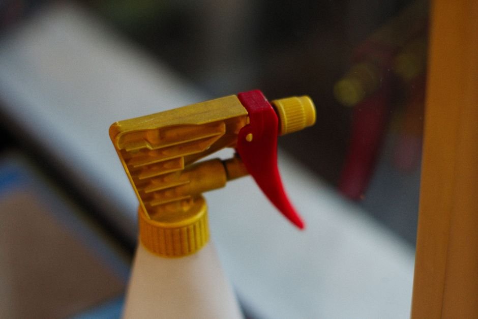 cleaning spray bottle