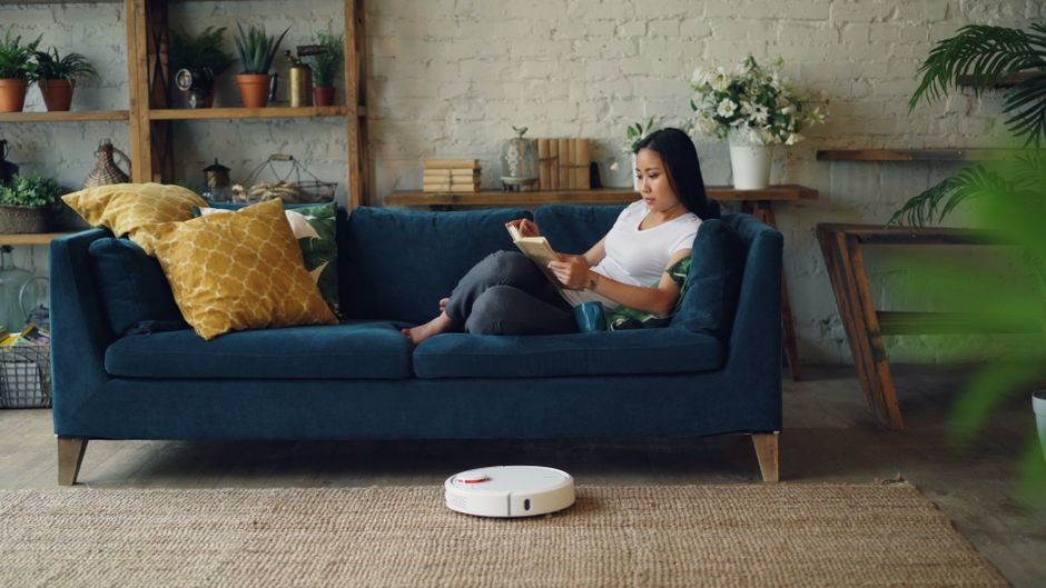 robot vacuum living room